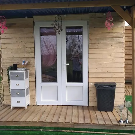 Cabane, Bungalow, Bulle Et Le Refuge Zen Et Bien Etre Montpouillan